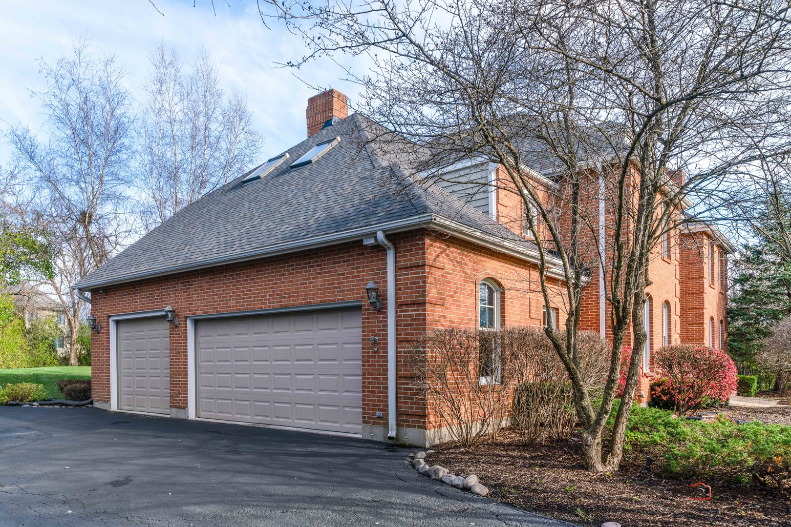 5660 PIIKOI Lane, Libertyville, IL 60048