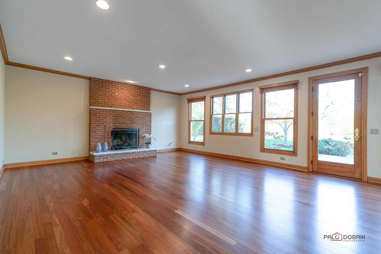 5660 PIIKOI Lane, Libertyville, IL 60048
