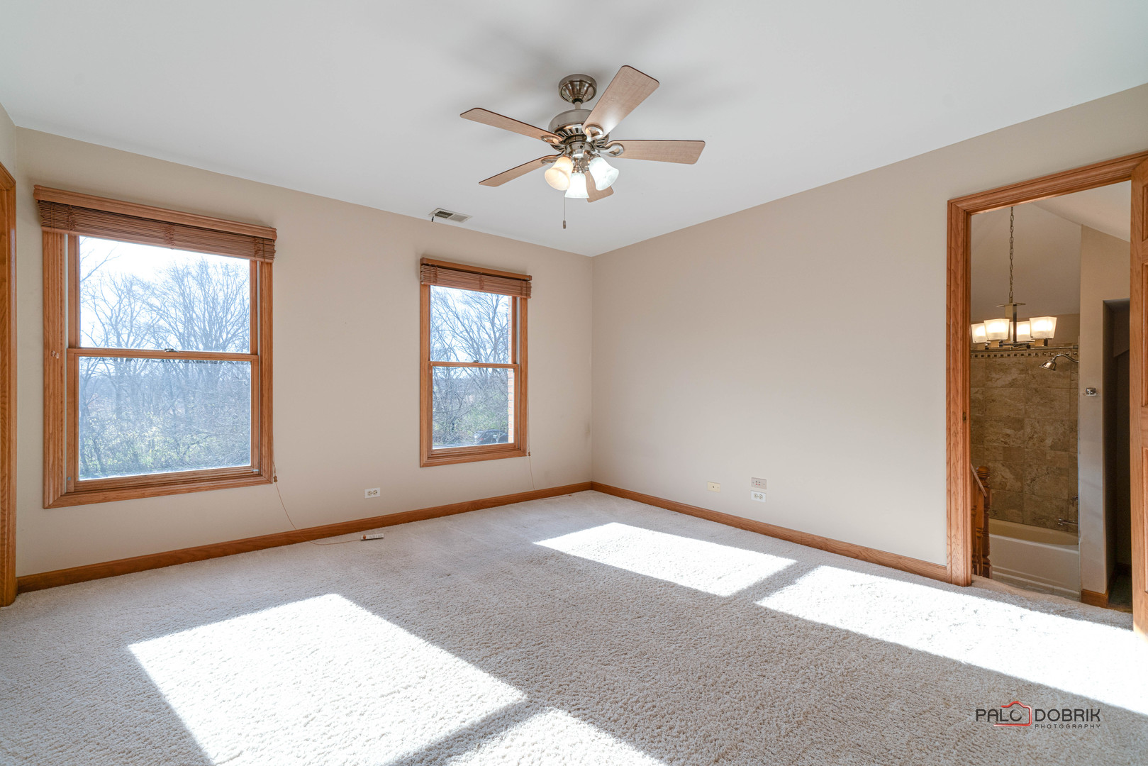 5660 PIIKOI Lane, Libertyville, IL 60048