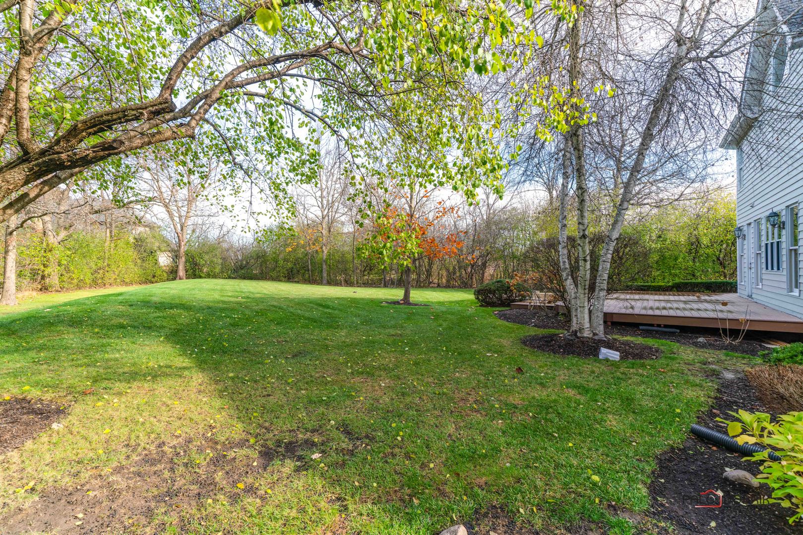 5660 PIIKOI Lane, Libertyville, IL 60048