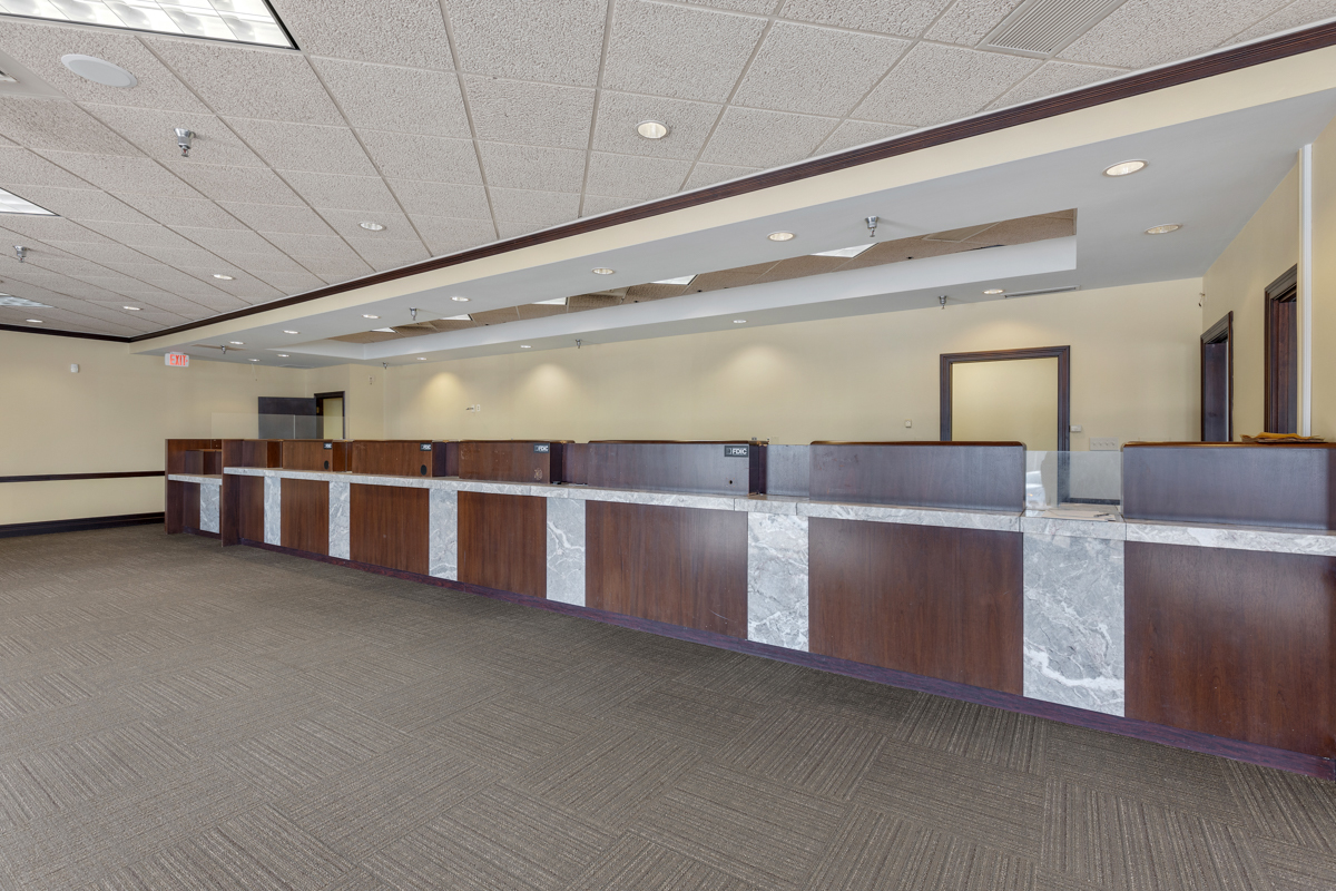 10270 Central Avenue, Oak Lawn, IL 60453