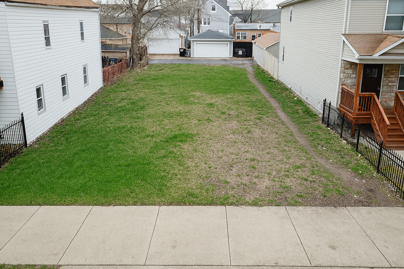 2457 W 46th Place, Chicago, IL 60632