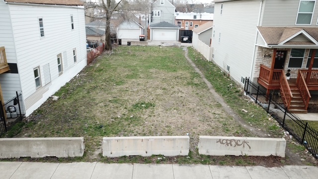 2457 W 46th Place, Chicago, IL 60632