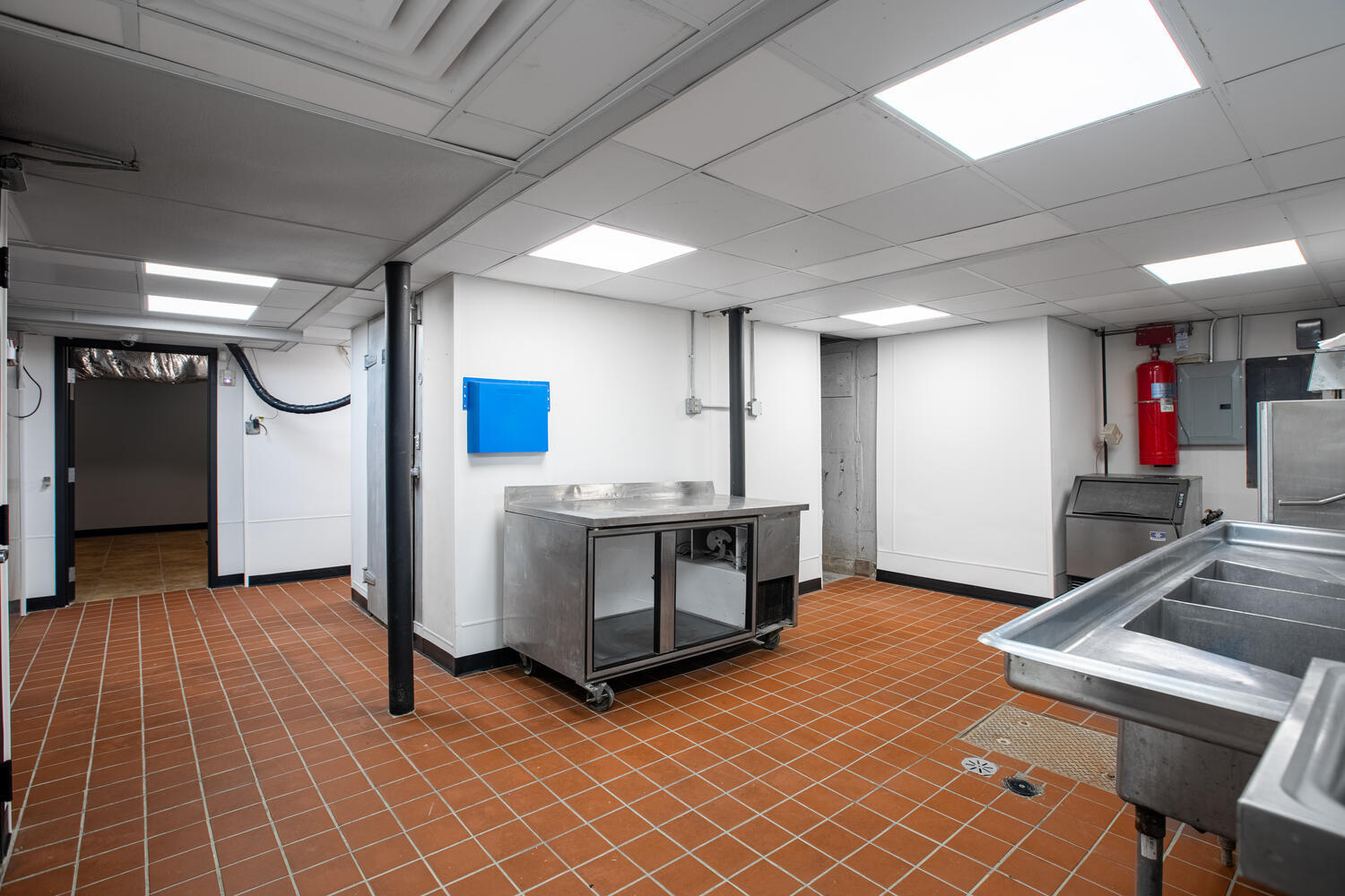 9750 S Roberts Road, Palos Hills, IL 60465