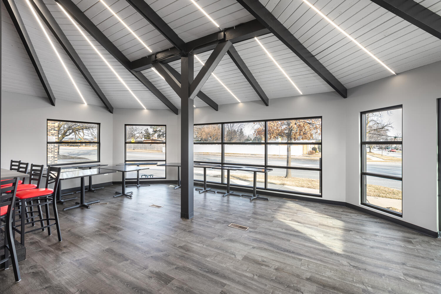 9750 S Roberts Road, Palos Hills, IL 60465