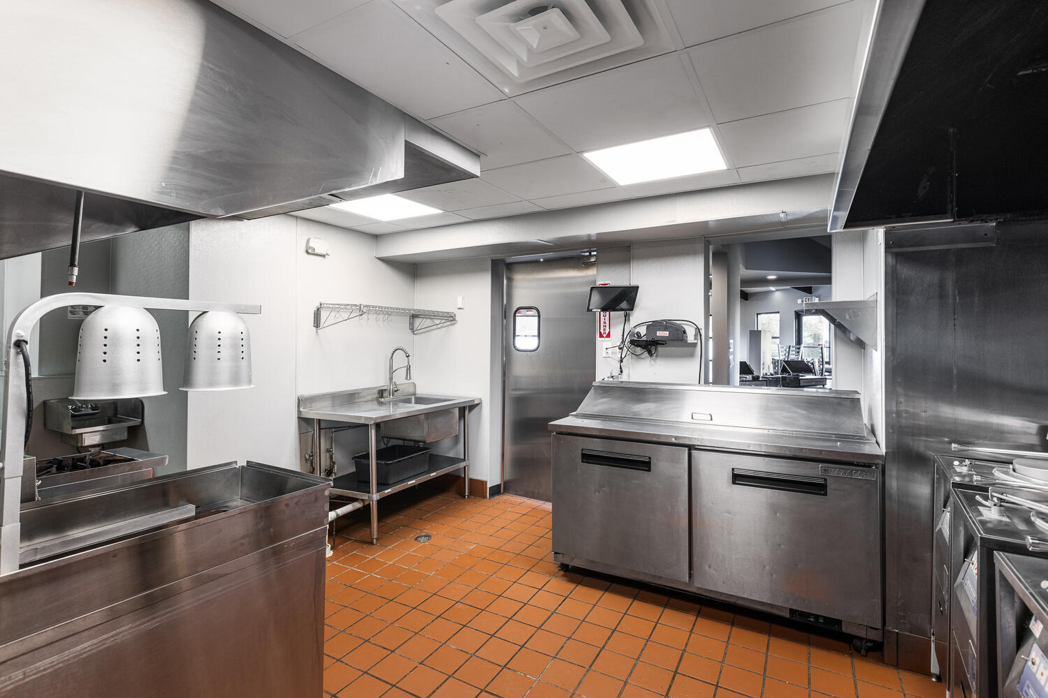 9750 S Roberts Road, Palos Hills, IL 60465