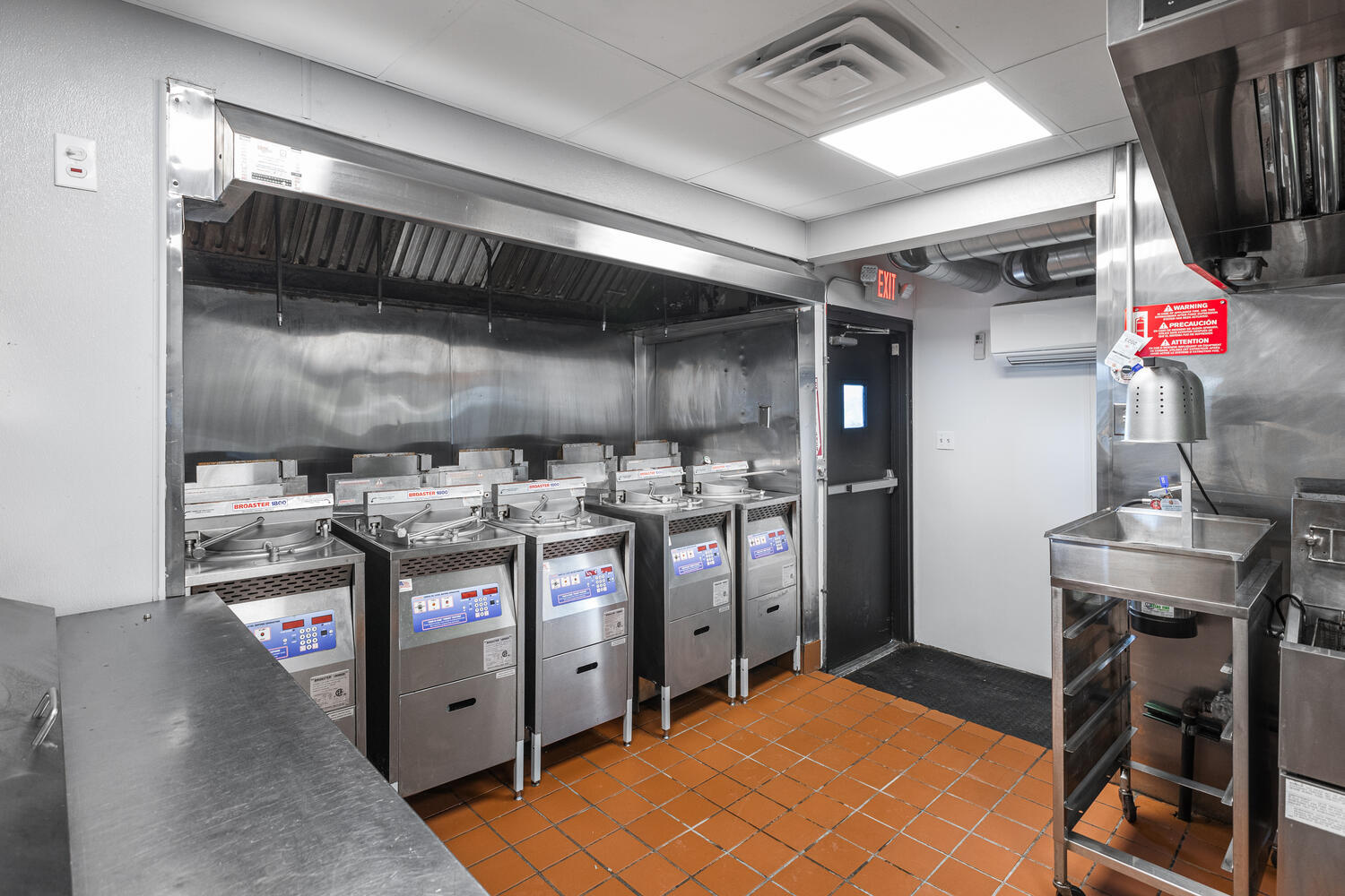 9750 S Roberts Road, Palos Hills, IL 60465