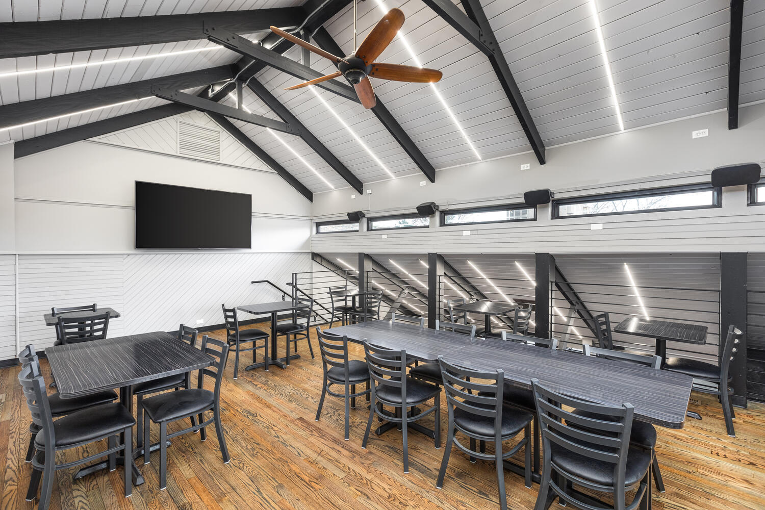 9750 S Roberts Road, Palos Hills, IL 60465