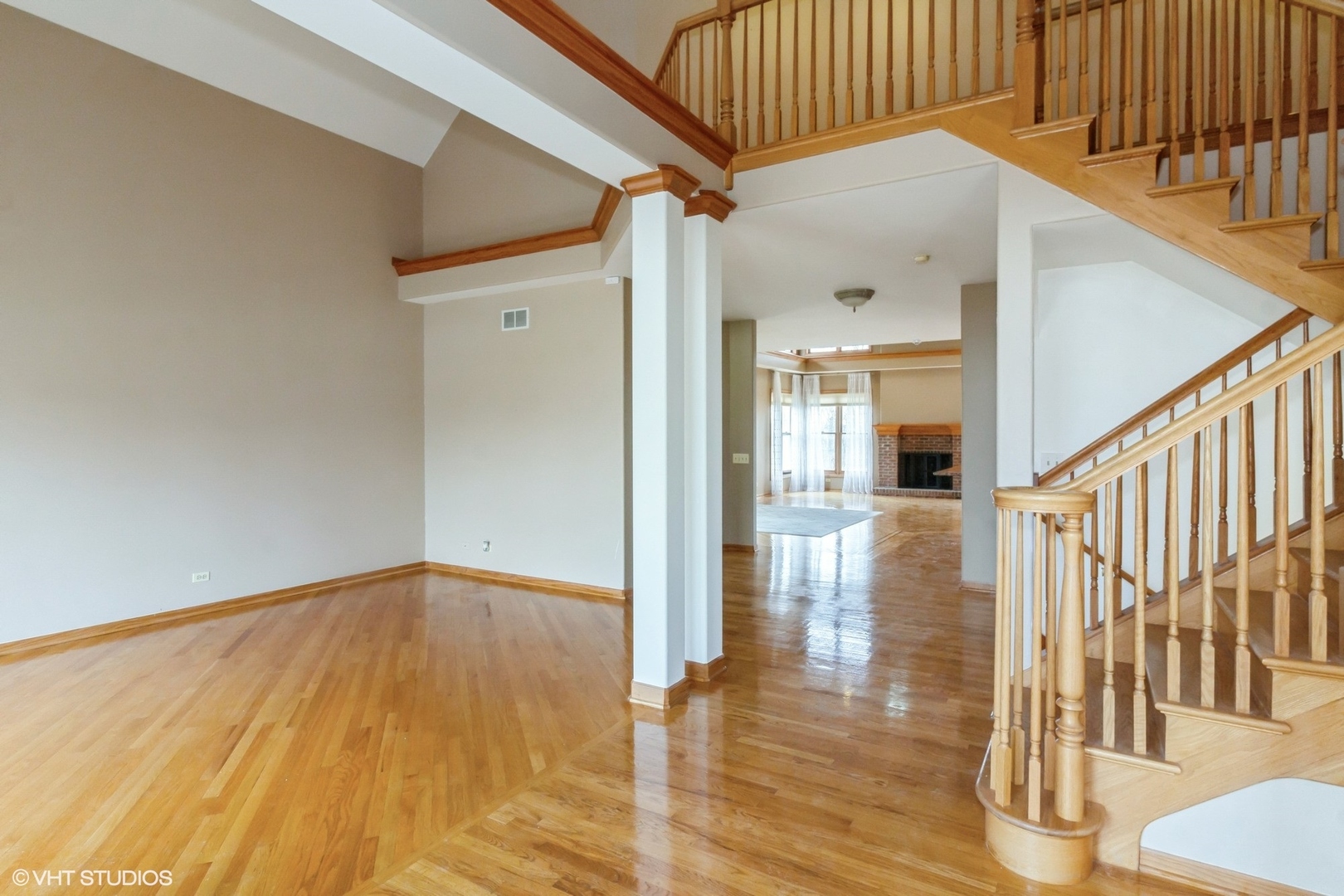 4 Helens Way Court, Naperville, IL 60565
