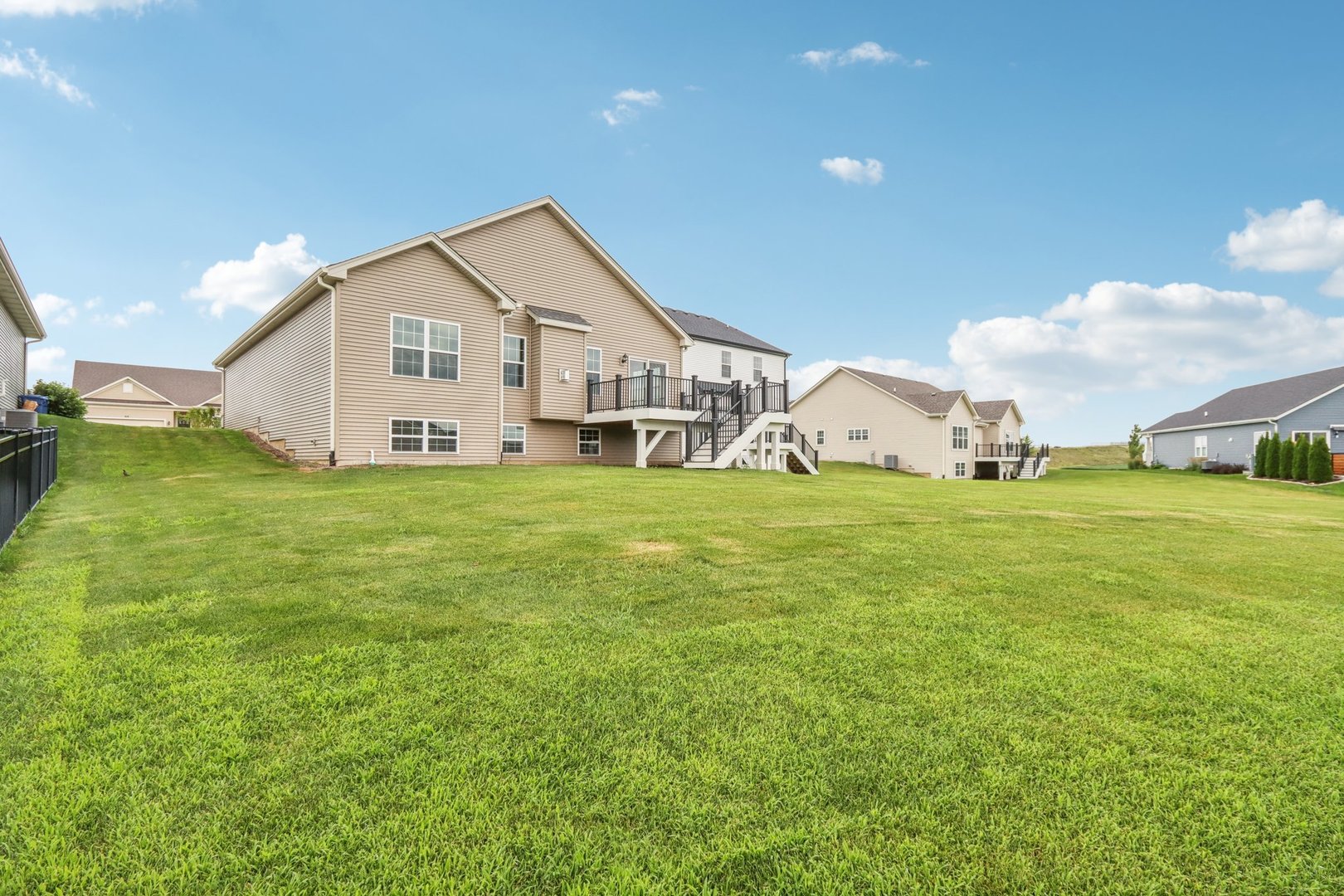 615 Virginia Street, Elburn, IL 60119