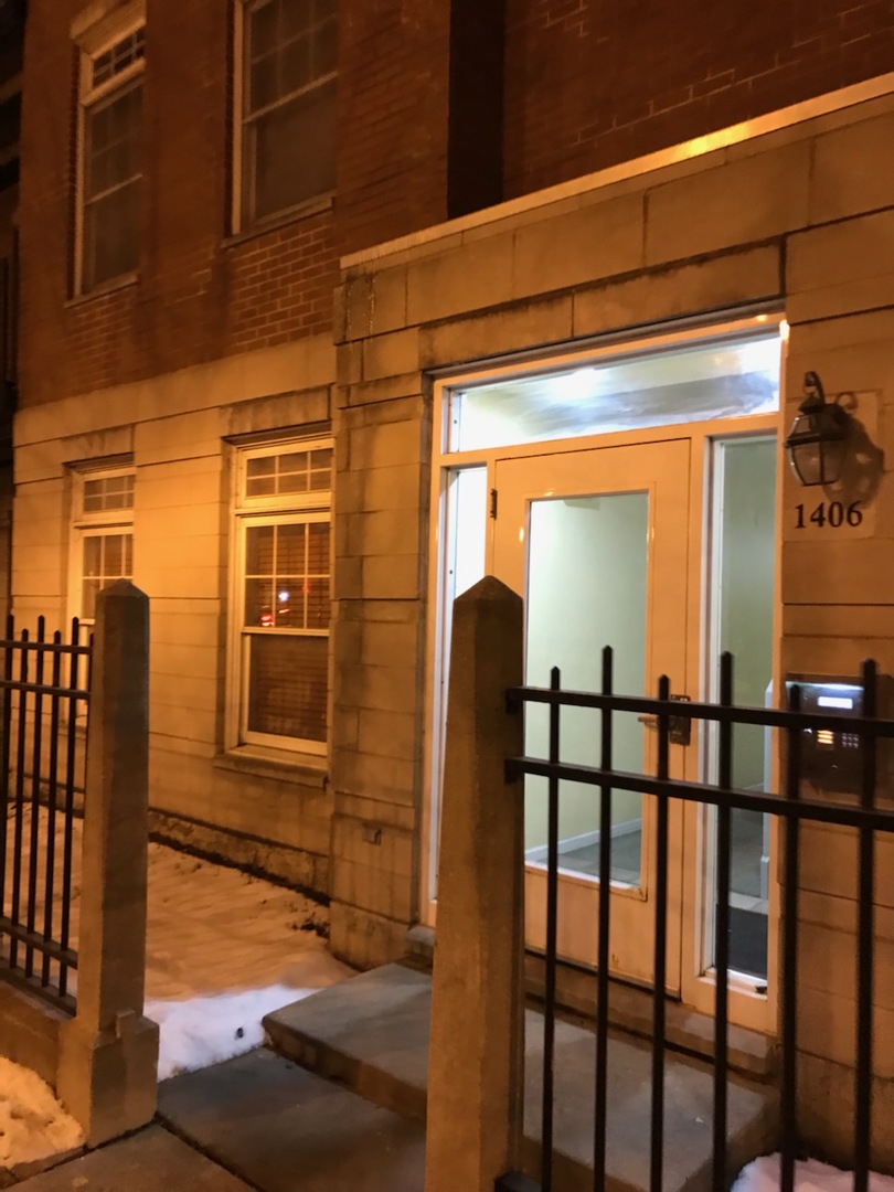 1406 S Halsted Street #2B, Chicago, IL 60607