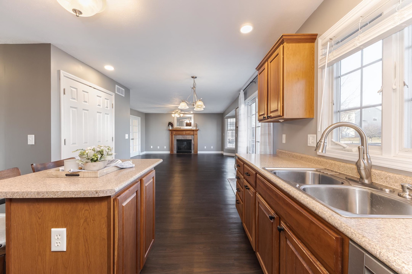 2409 Sanford Lane, Normal, IL 61761