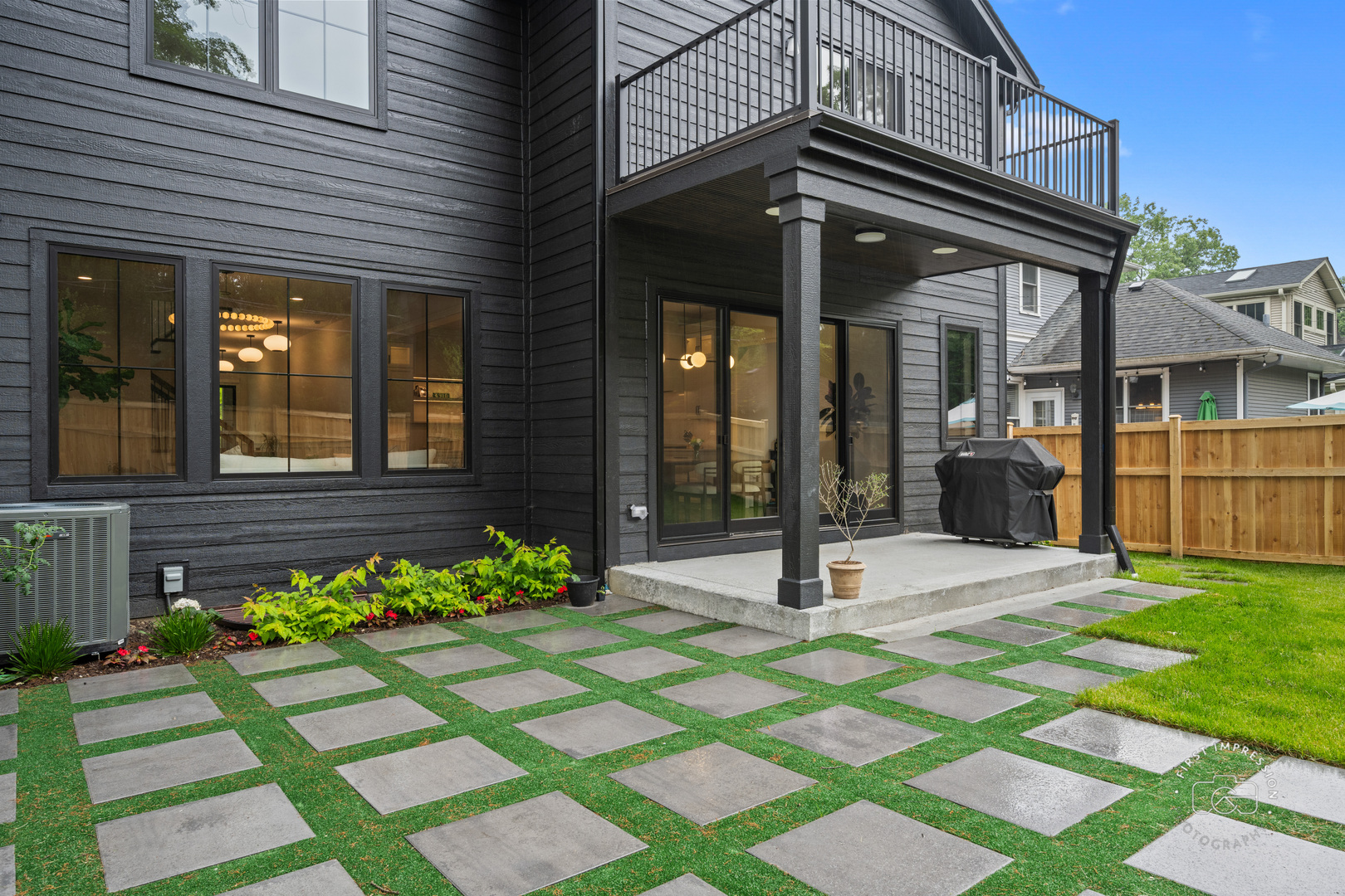 328 S Loomis Street, Naperville, IL 60540