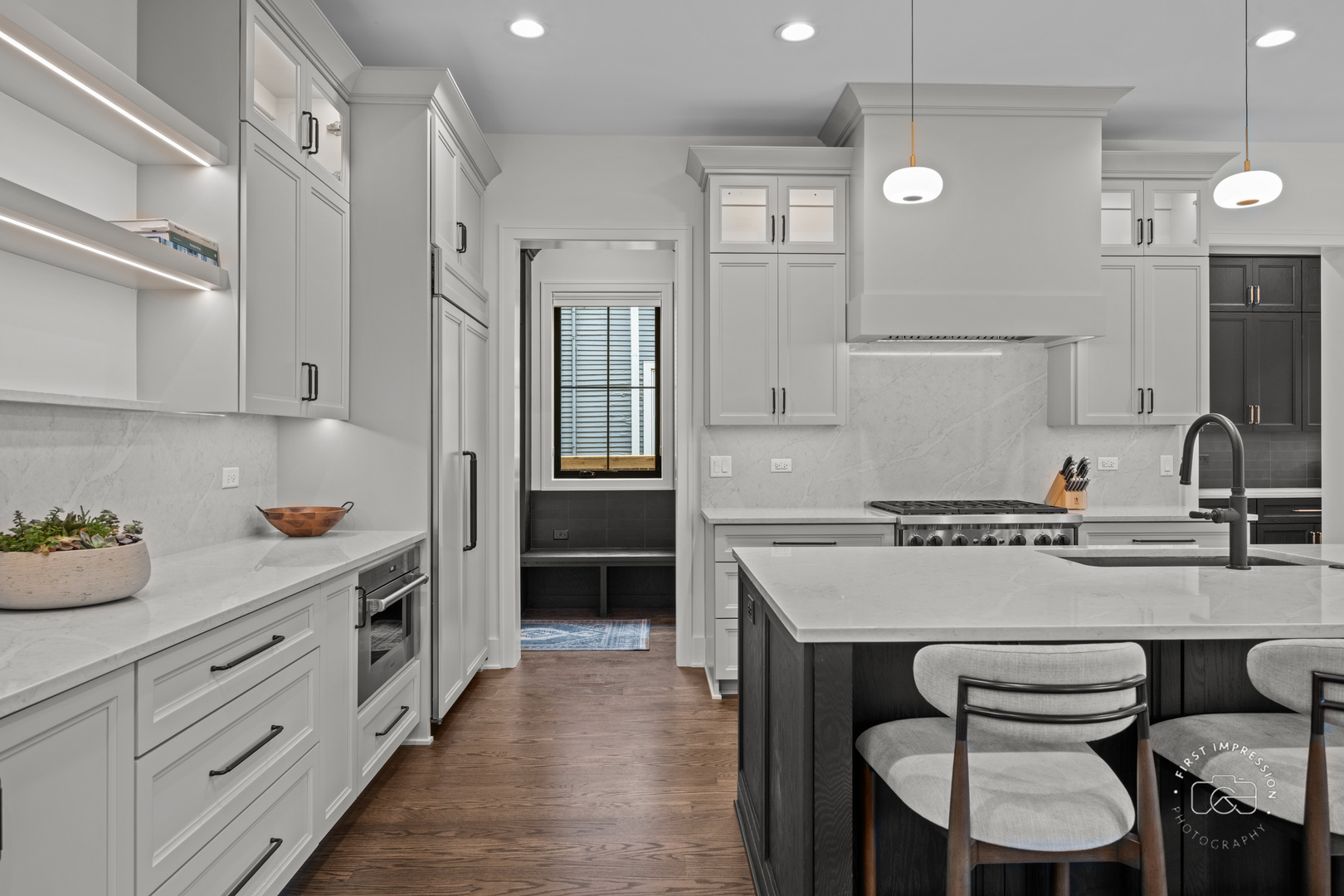 328 S Loomis Street, Naperville, IL 60540