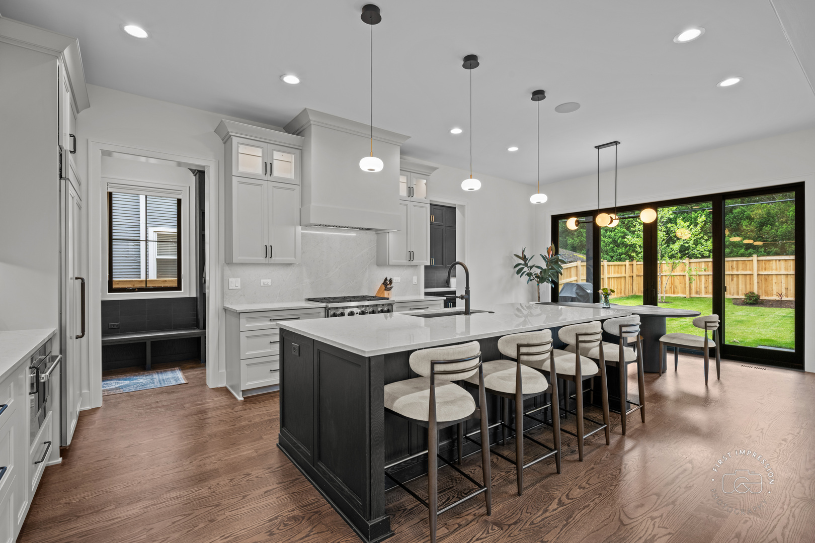 328 S Loomis Street, Naperville, IL 60540