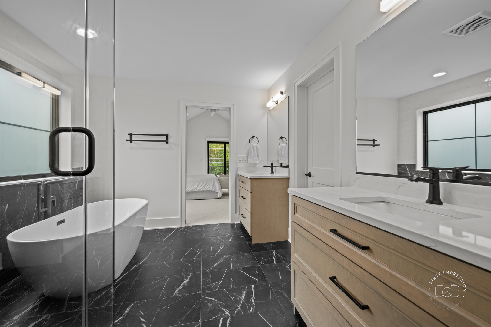 328 S Loomis Street, Naperville, IL 60540