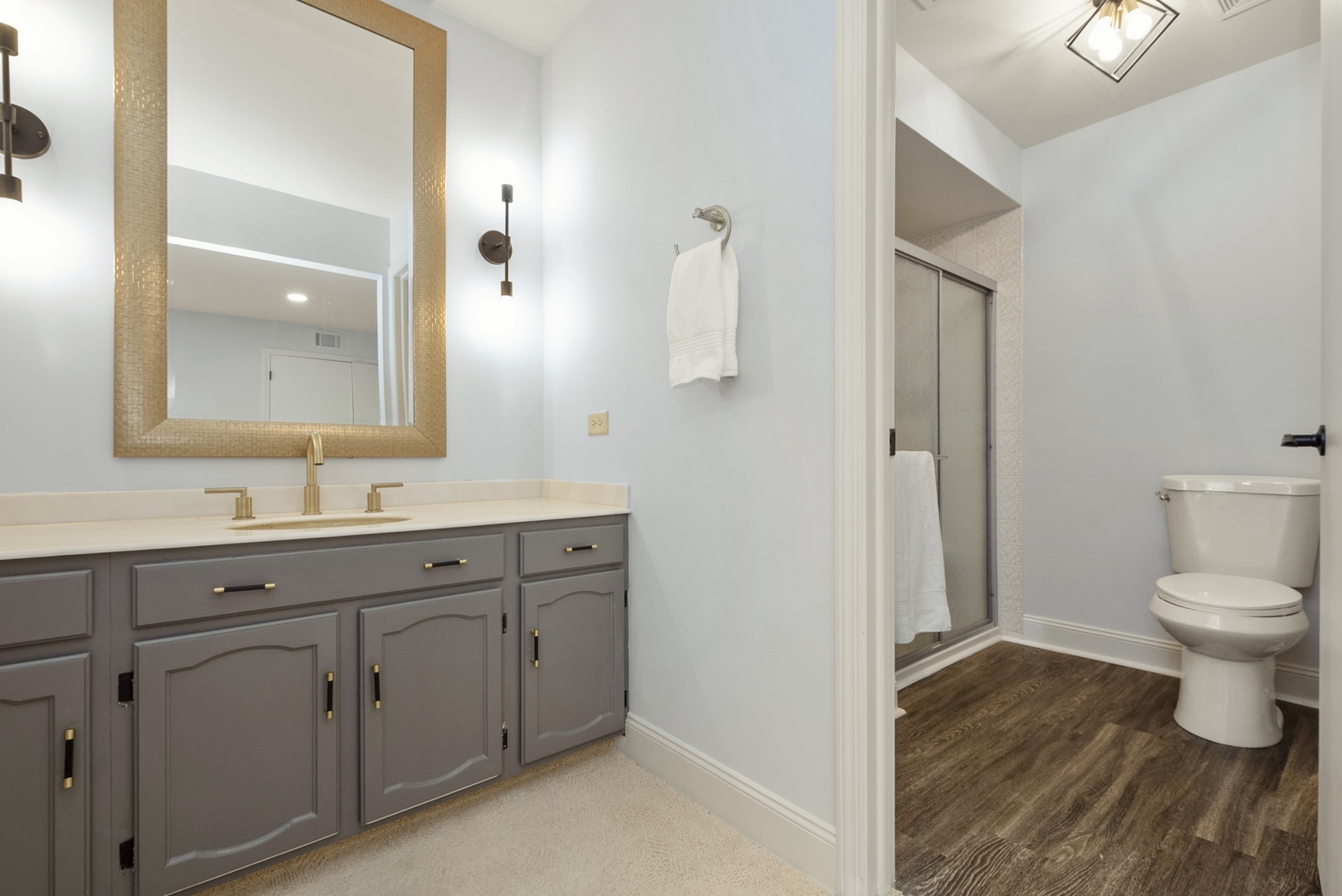 7920 W Lakeview Court #2B, Palos Heights, IL 60463