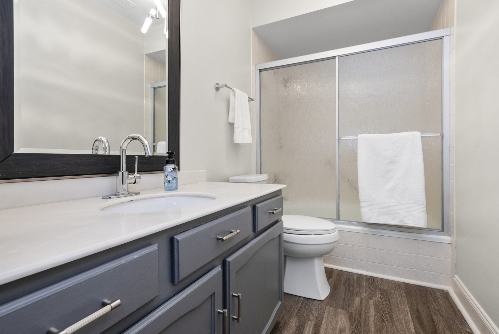 7920 W Lakeview Court #2B, Palos Heights, IL 60463