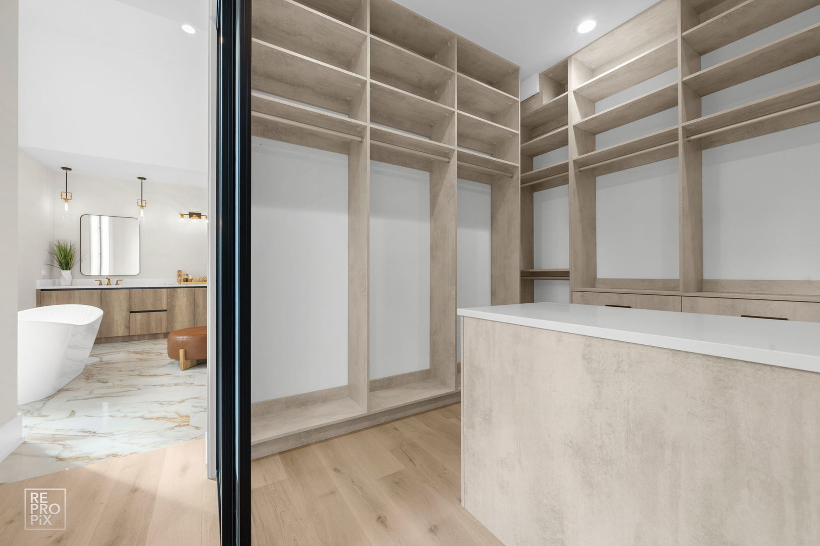 1161 Secret Forest Drive, Burr Ridge, IL 60527