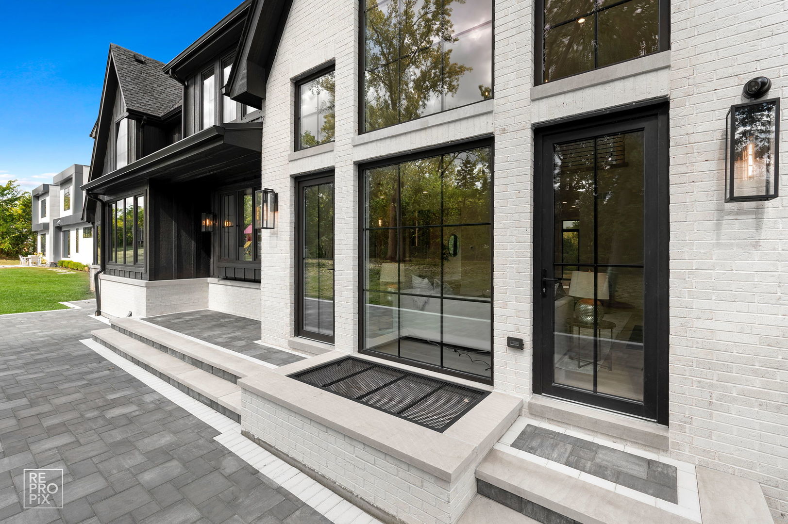 1161 Secret Forest Drive, Burr Ridge, IL 60527