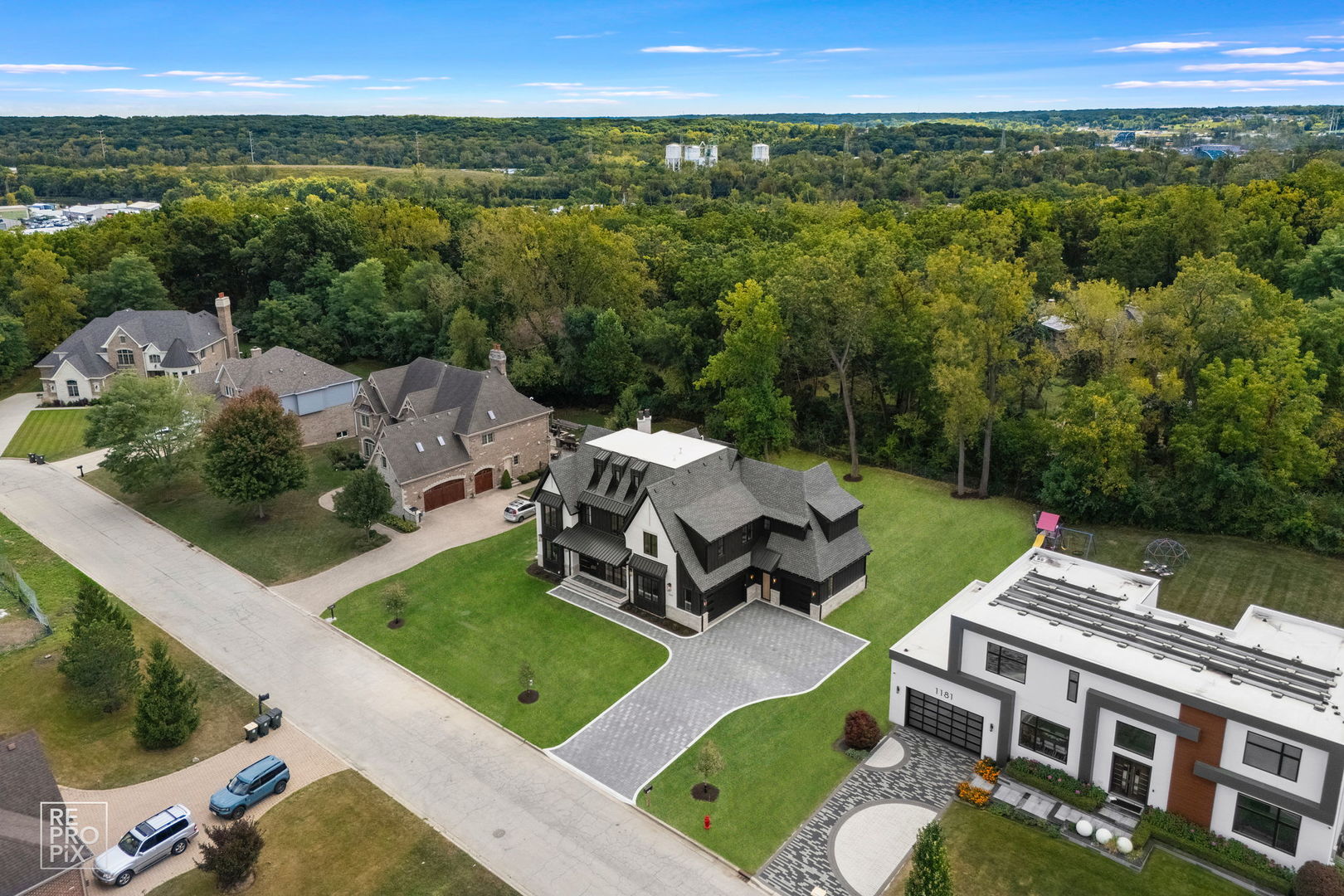 1161 Secret Forest Drive, Burr Ridge, IL 60527