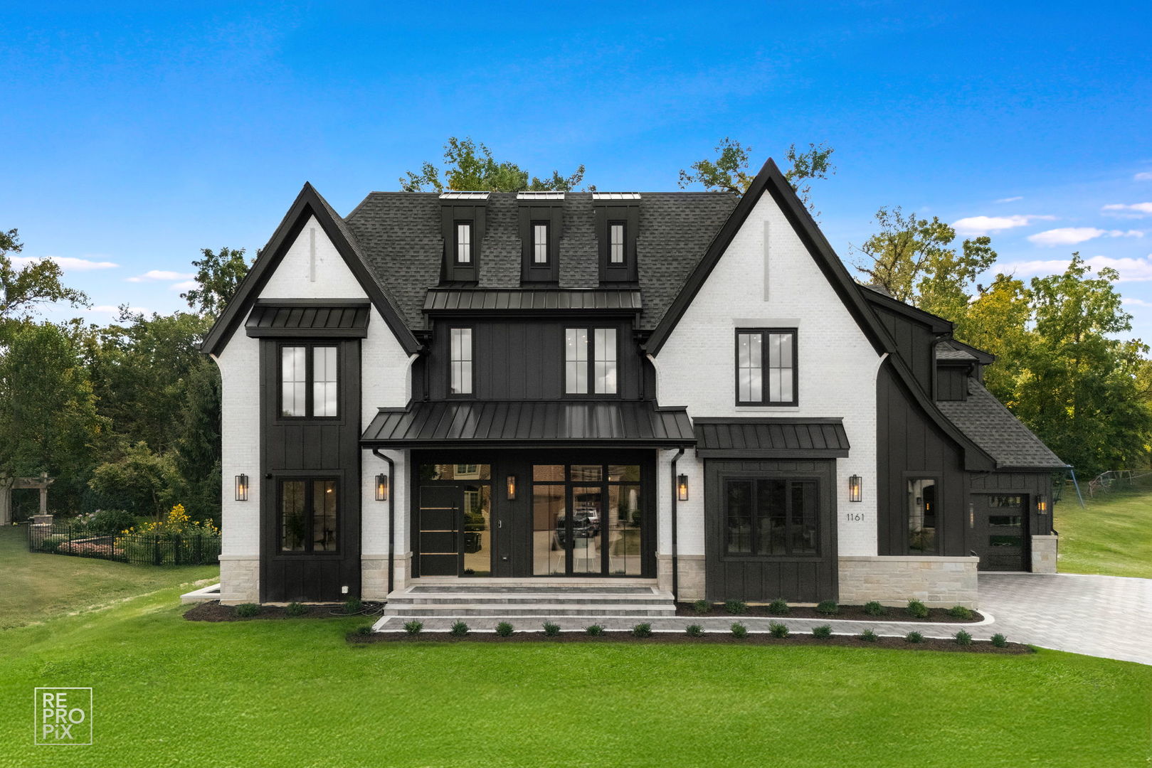 1161 Secret Forest Drive, Burr Ridge, IL 60527