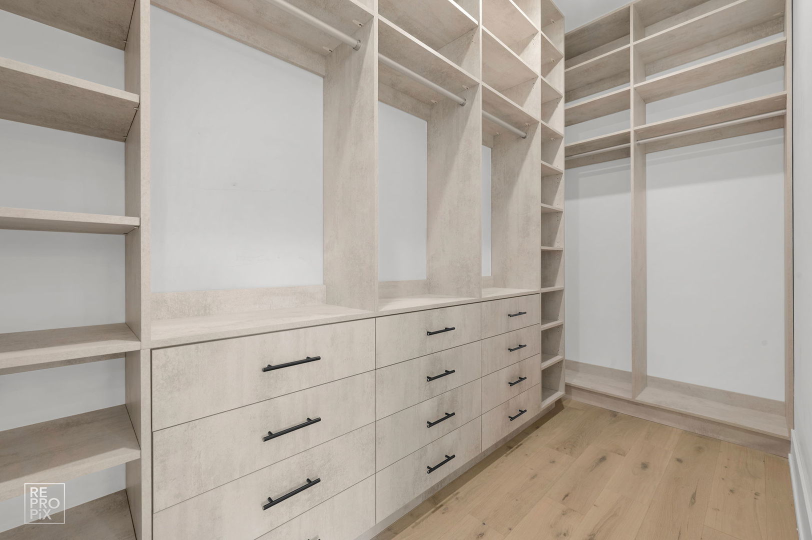 1161 Secret Forest Drive, Burr Ridge, IL 60527