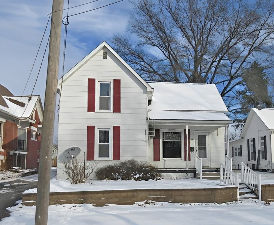 285 Fulton Place, Canton, IL 61520