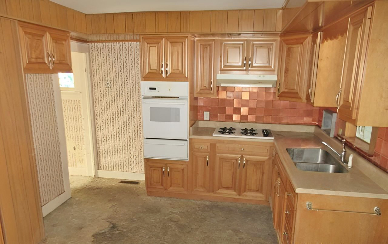 285 Fulton Place, Canton, IL 61520