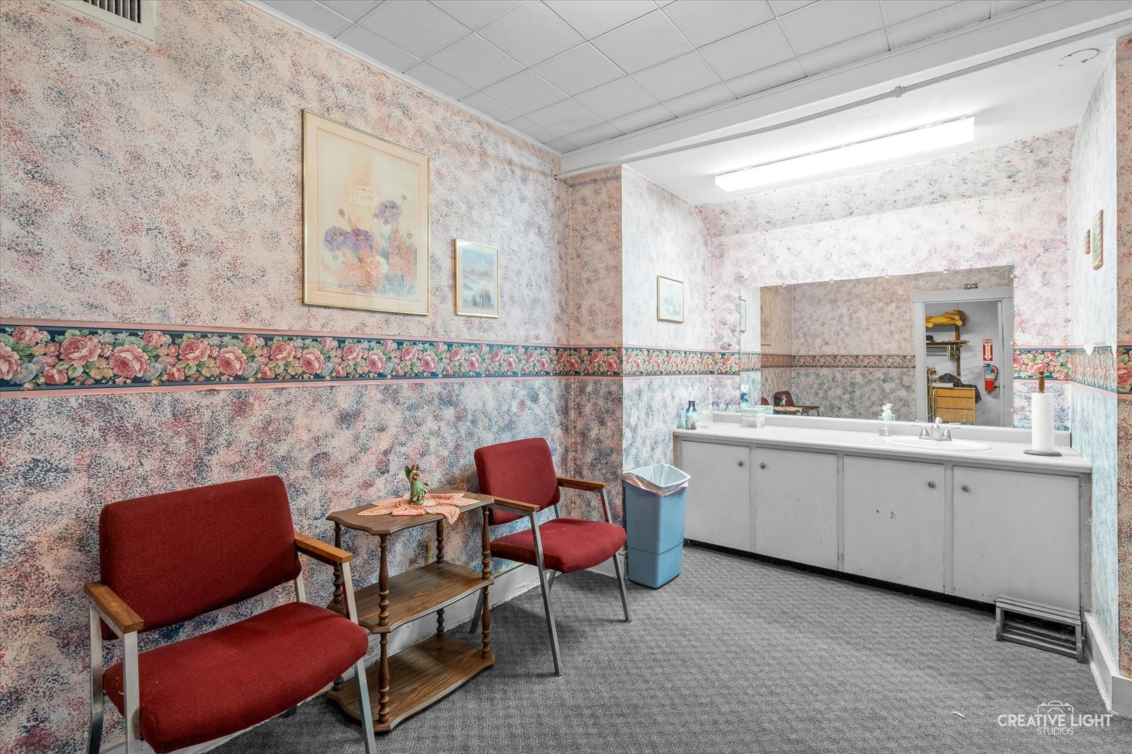 103 E Morgan Street, Dixon, IL 61021