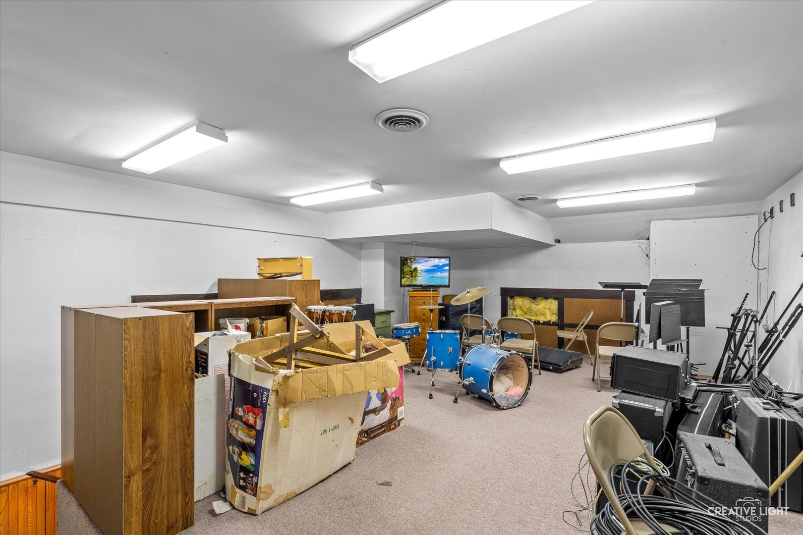 103 E Morgan Street, Dixon, IL 61021