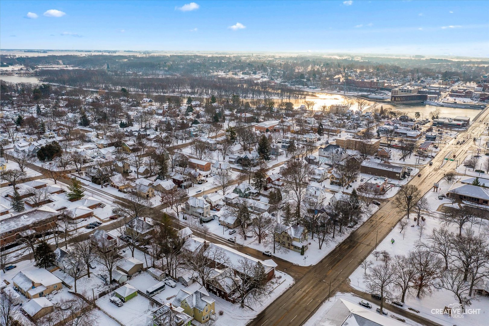 103 E Morgan Street, Dixon, IL 61021