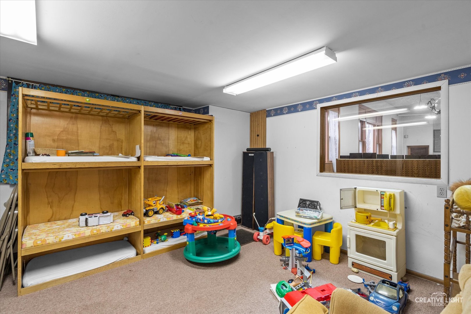 103 E Morgan Street, Dixon, IL 61021