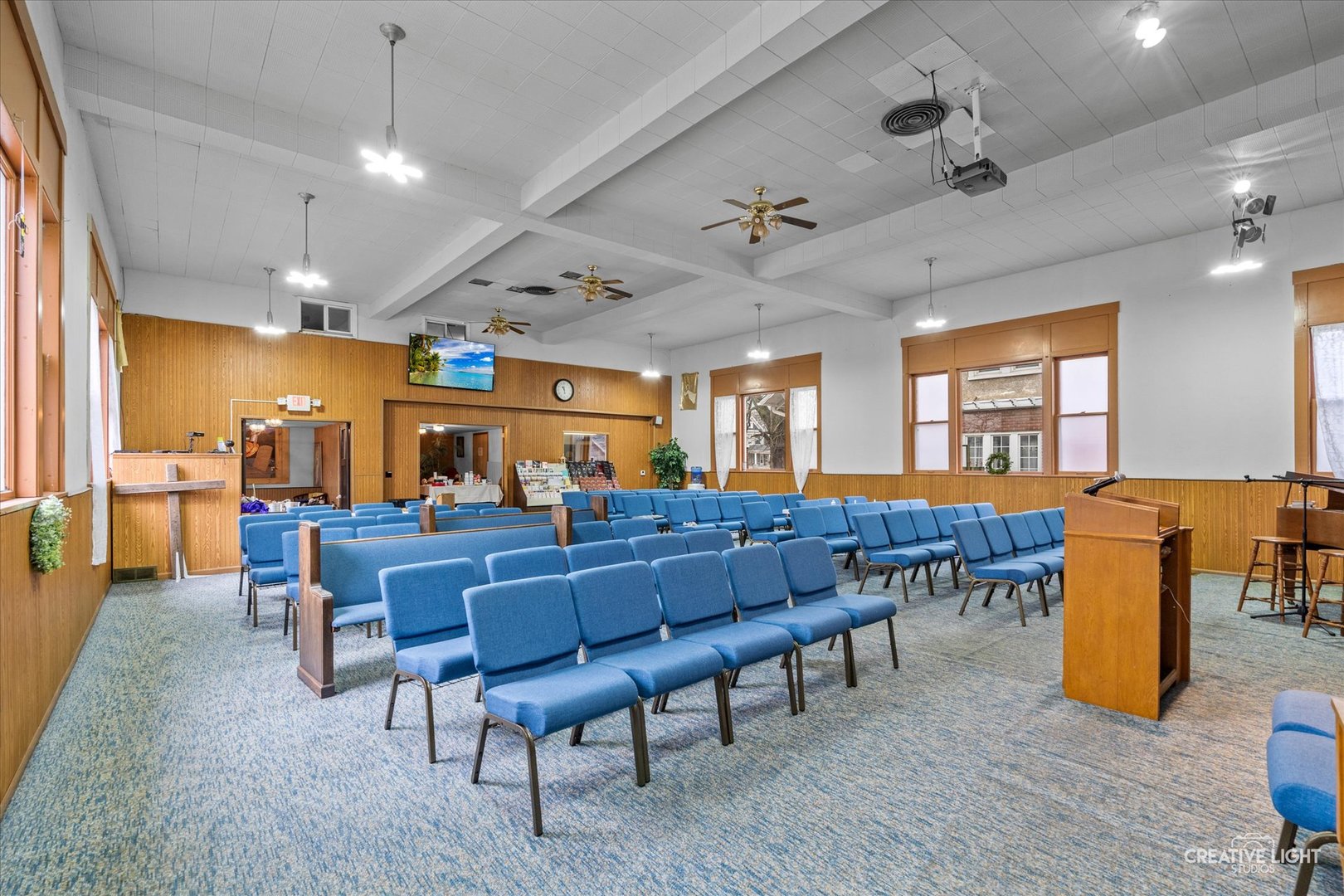 103 E Morgan Street, Dixon, IL 61021