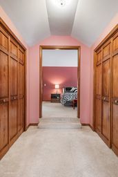 1517 London Court, Naperville, IL 60563