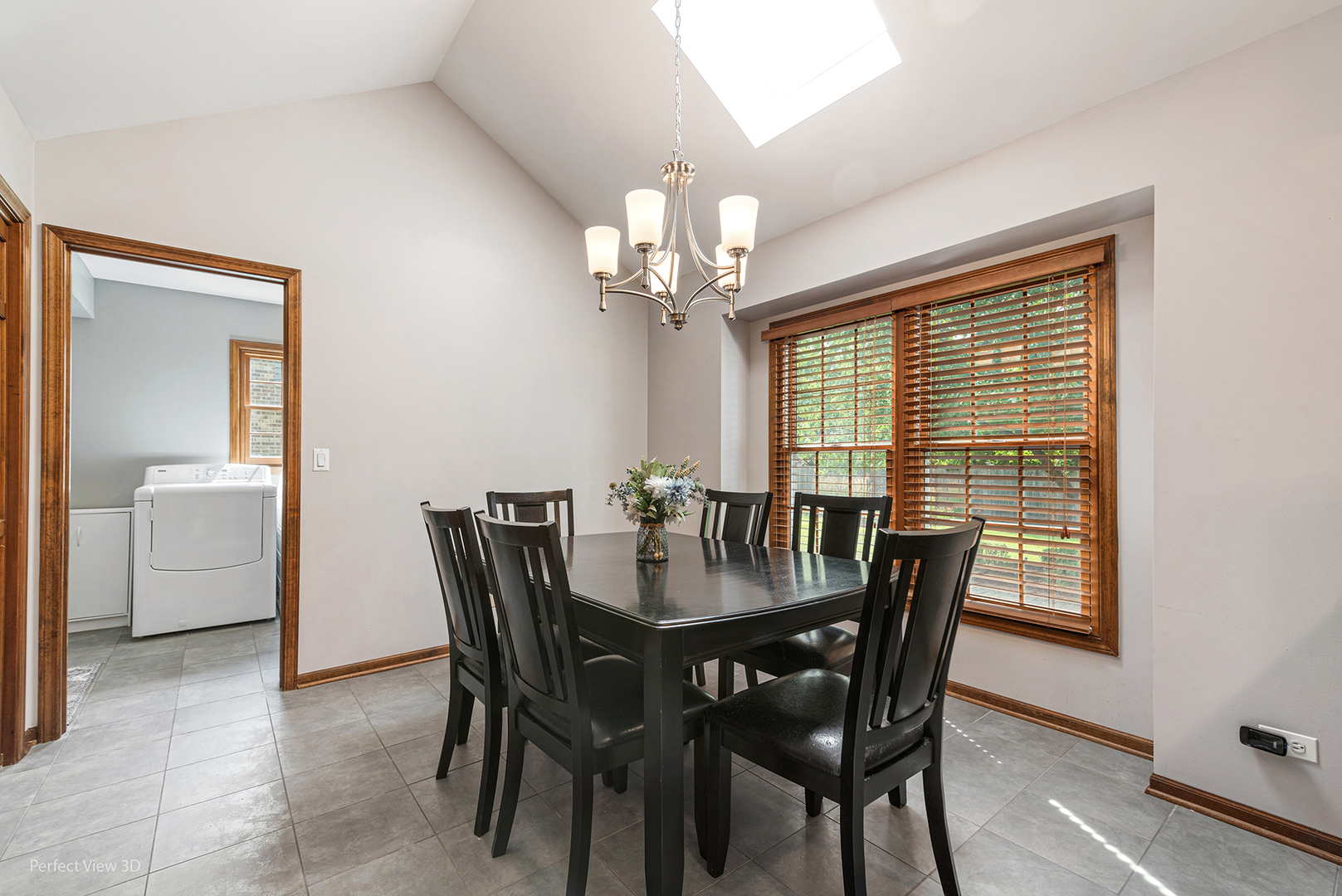 1517 London Court, Naperville, IL 60563