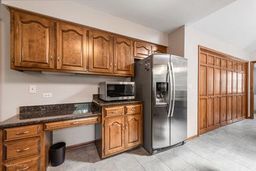 1517 London Court, Naperville, IL 60563
