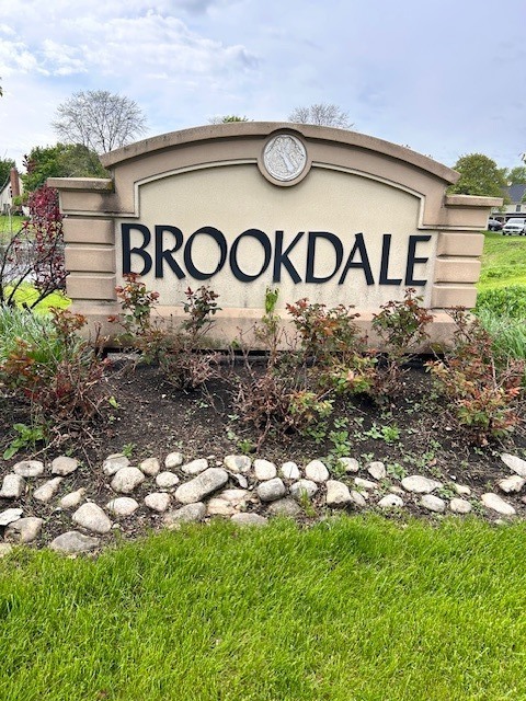 800 Manchester Street, Naperville, IL 60563