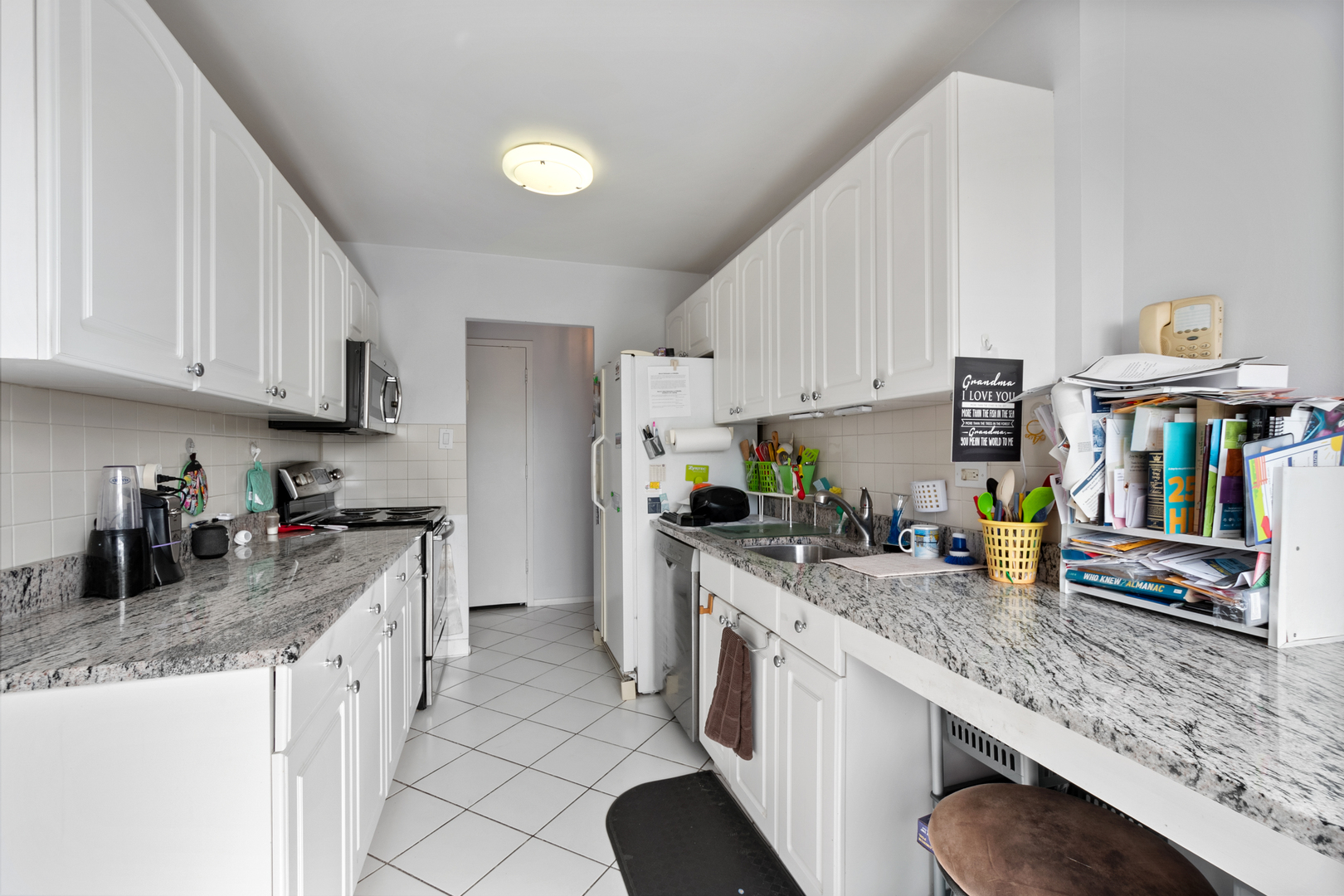 7033 N KEDZIE Avenue #404, Chicago, IL 60645