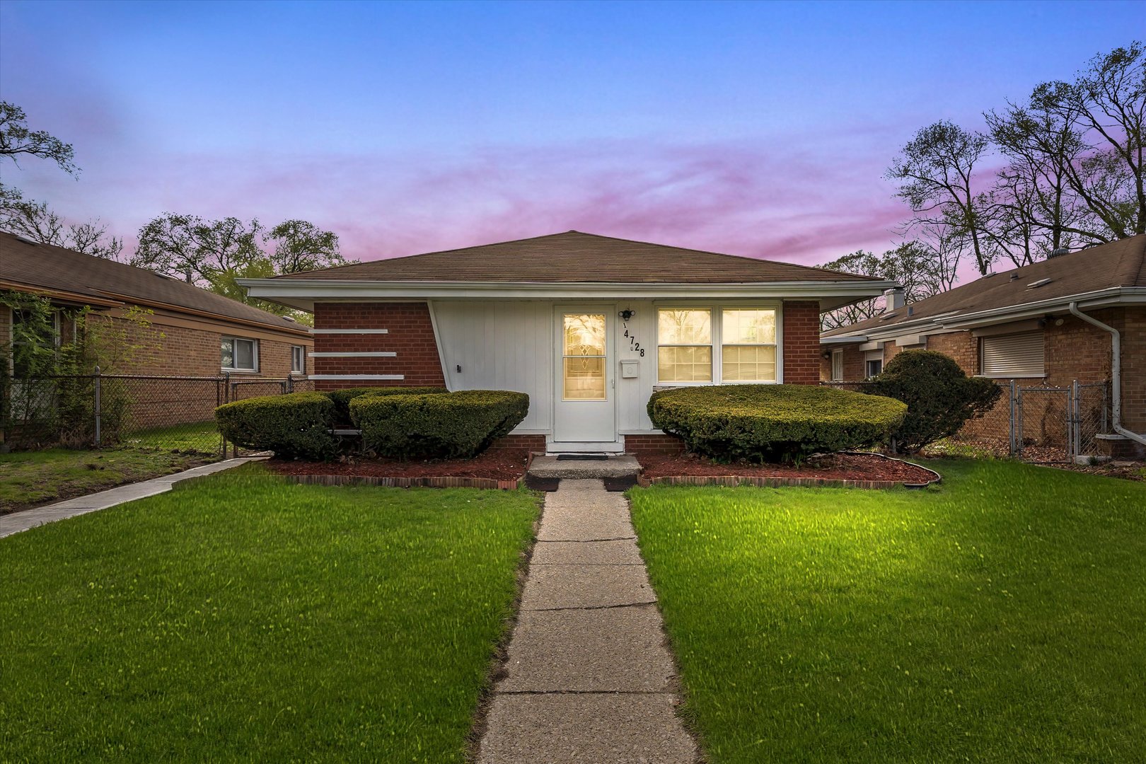 14728 Kenwood Avenue, Dolton, IL 60419