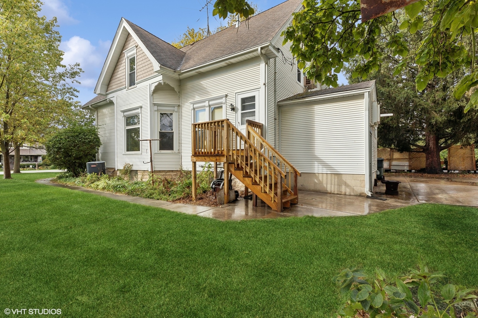 309 E Corning Avenue, Peotone, IL 60468