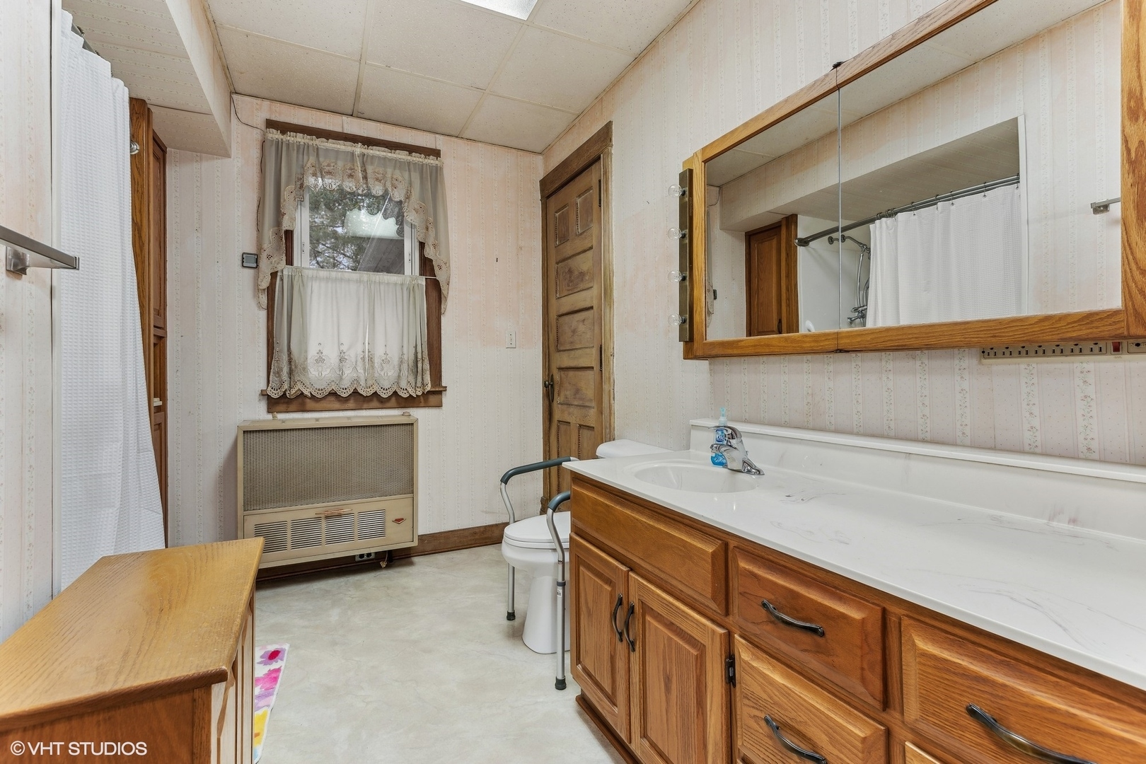 309 E Corning Avenue, Peotone, IL 60468