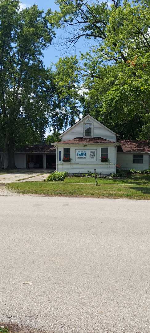 110 S Cherry Street, Somonauk, IL 60552