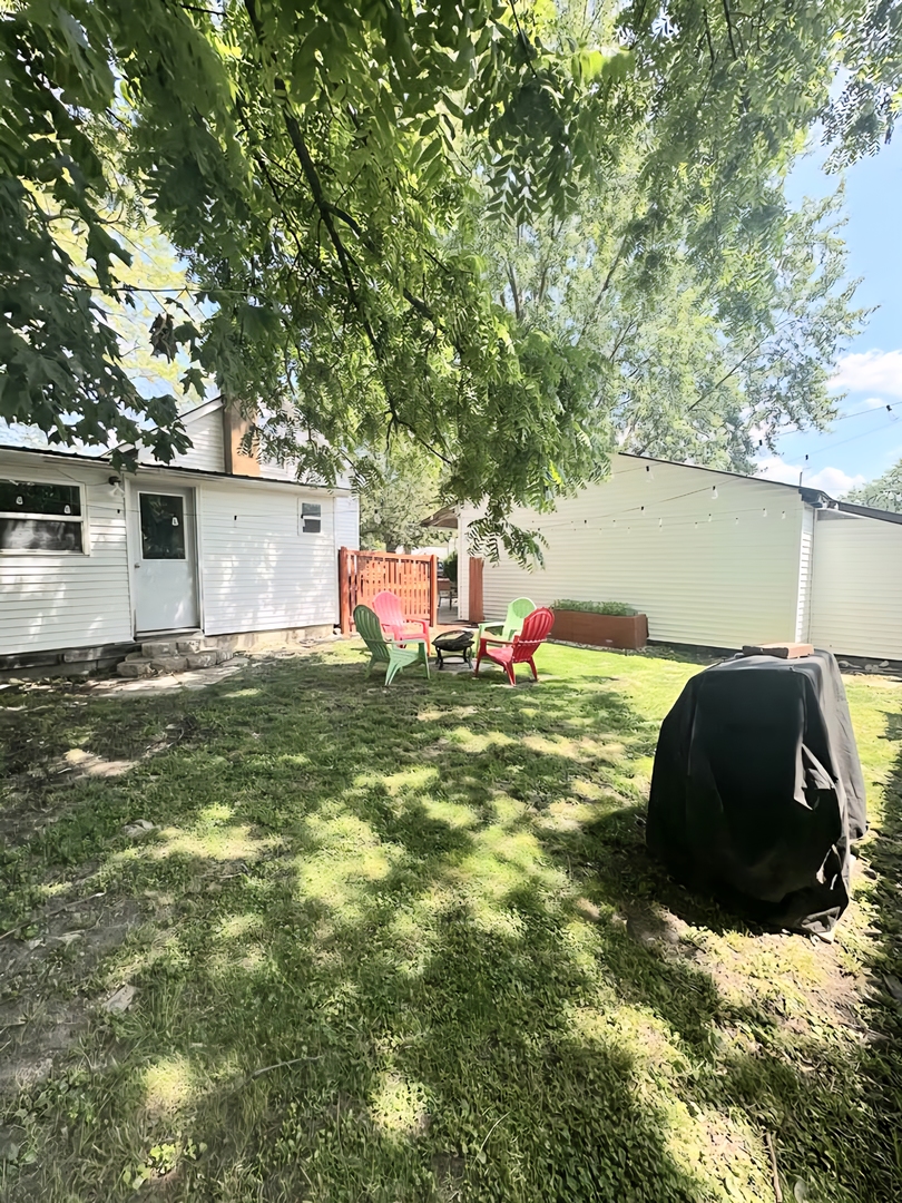 110 S Cherry Street, Somonauk, IL 60552