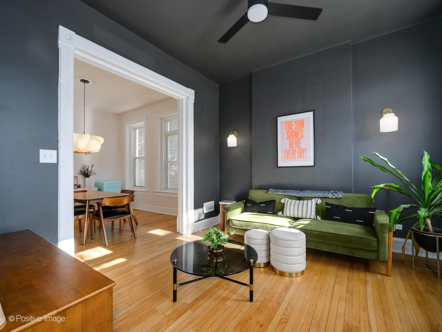 2422 W Mclean Avenue, Chicago, IL 60647