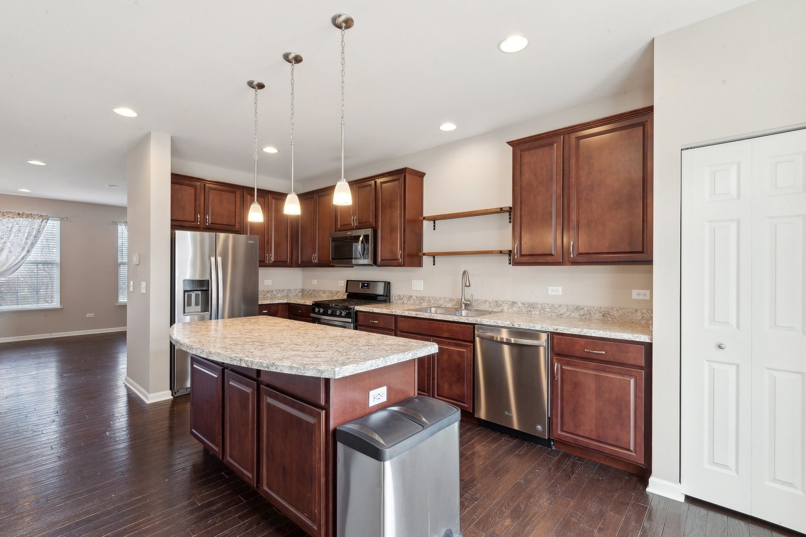 257 Lionel Drive, Grayslake, IL 60030