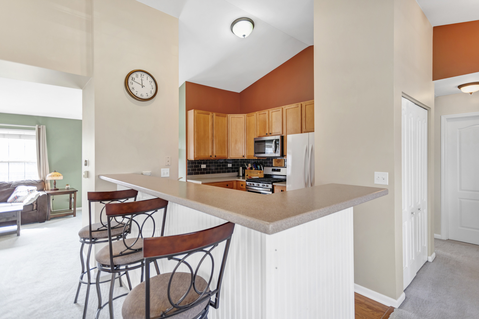 2574 Golf Ridge Circle, Naperville, IL 60563