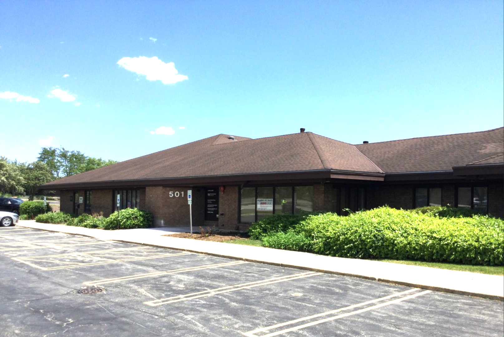 501 Thornhill Drive, Carol Stream, IL 60188