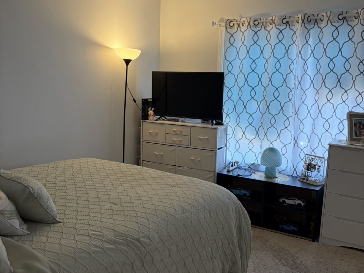 614 Tralee Court #2D, Schaumburg, IL 60193