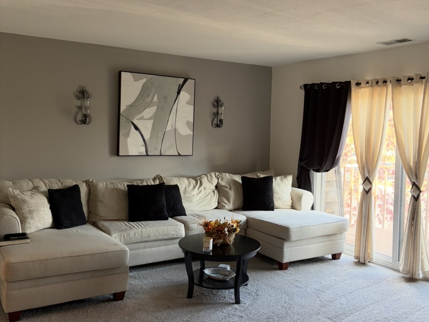 614 Tralee Court #2D, Schaumburg, IL 60193